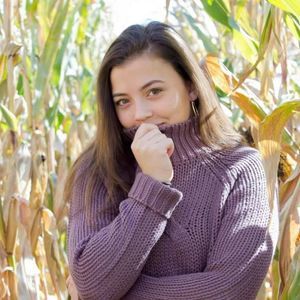 Meet your Posher, Marie-Ãve